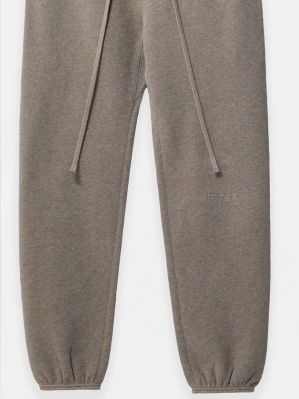(XL) Fear of God ESSENTIALS Homestead
Heather Core Fleece Vintage
Sweatpants